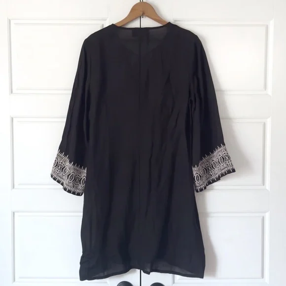Johnny Was Floral Embroidered Shift Dress Small Black Boho Chic Eclectic Tassels - Picture 2 of 12